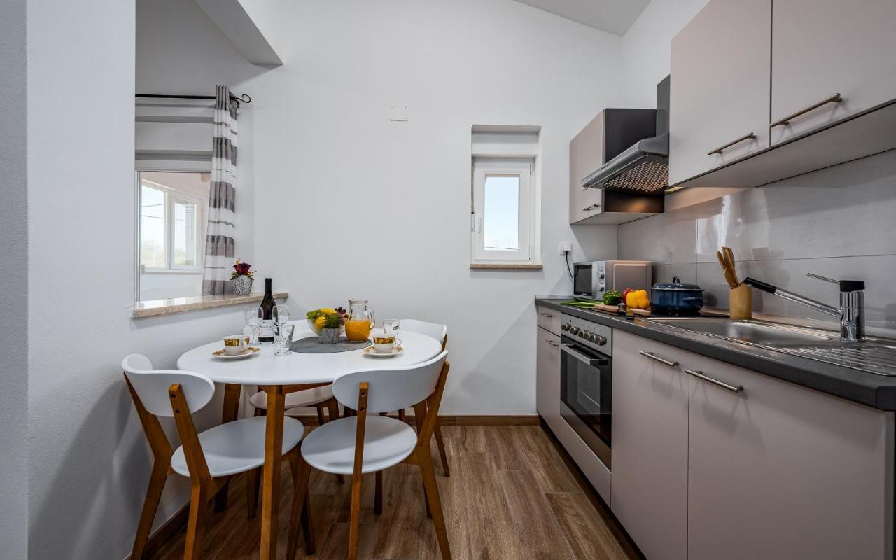 Apartments Nelle Pula Dış mekan fotoğraf